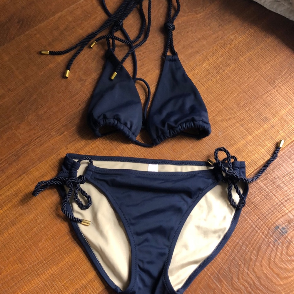 Victoria’s Secret bikini